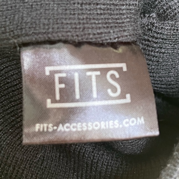 4 for $20 Blue orange black mens winter outdoor toque - Picture 2 of 3